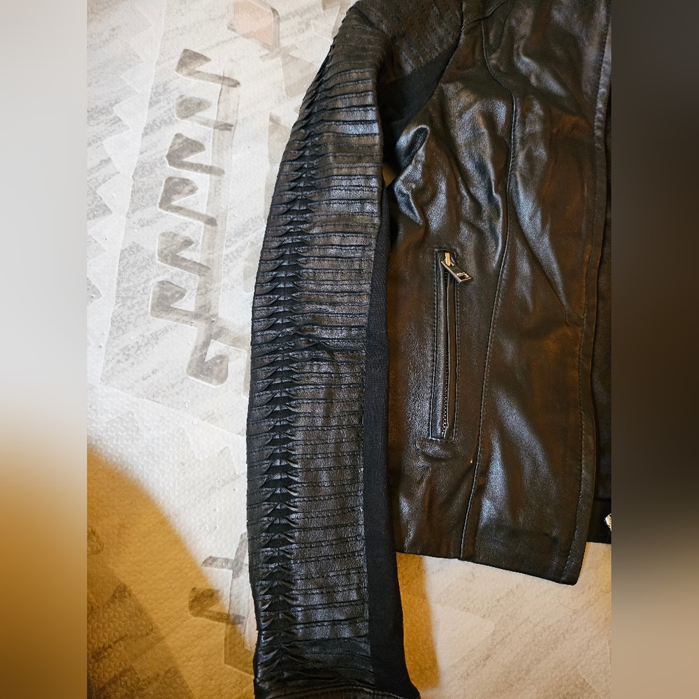 Lamarque Leather Jacket - image 3